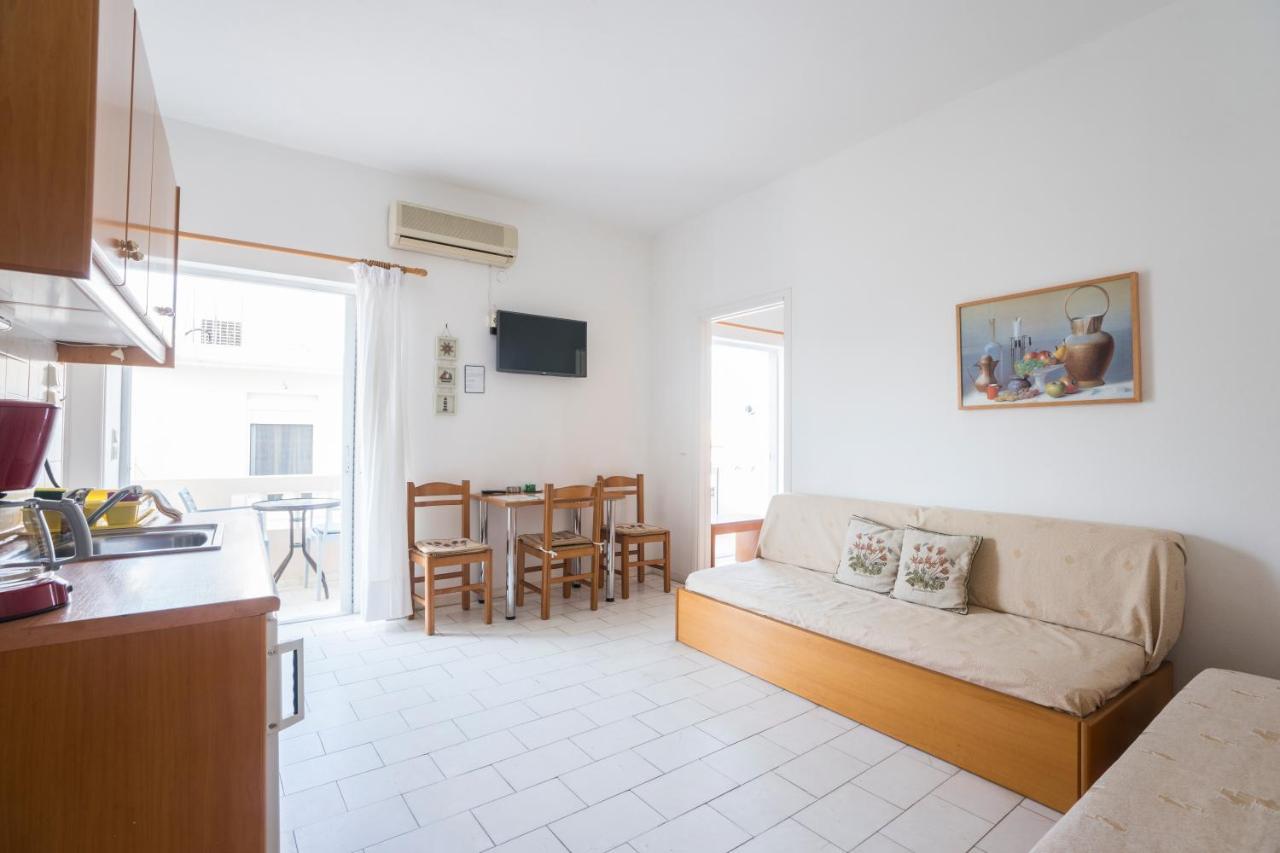 Stratis Apartments Chrissi Akti Chania Exterior foto