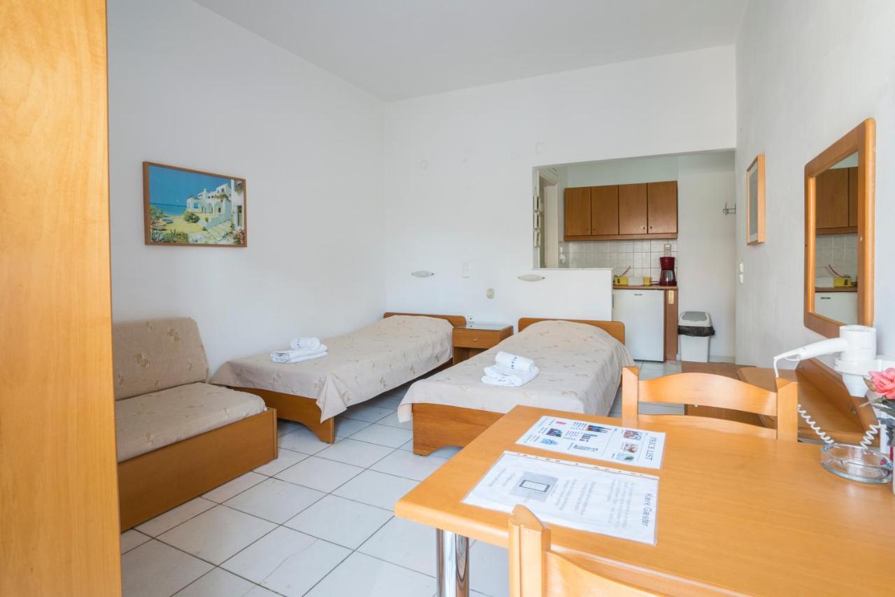 Stratis Apartments Chrissi Akti Chania Exterior foto